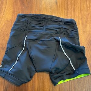 Lululemon cycling shorts size 4 black